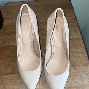 Aldo cream/beige pumps
